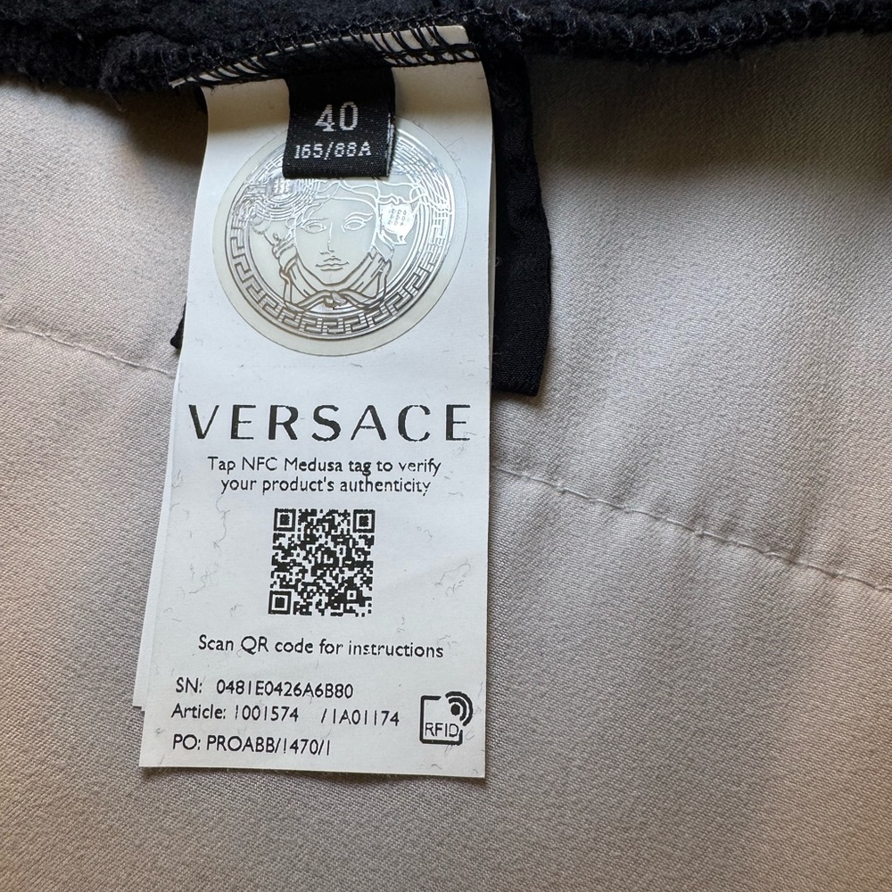 Versace Medusa sweatshirt 🔥🔥🔥 - Picture 10 of 11